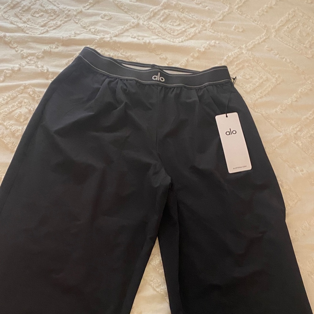 Alo pants “suit up trouser” in black